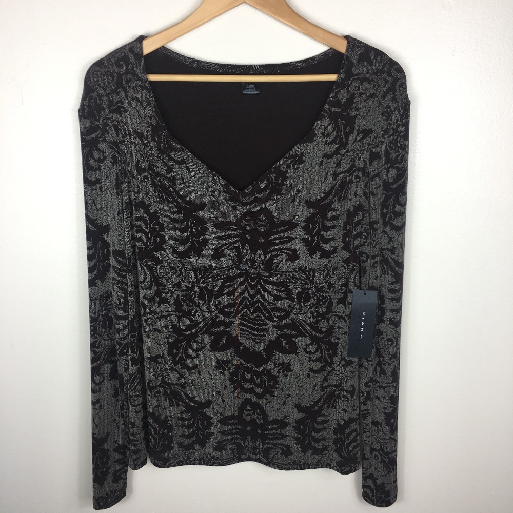NWT Kiara V-Neck Long Sleeve Blouse